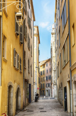 Fototapeta na wymiar street in Toulon