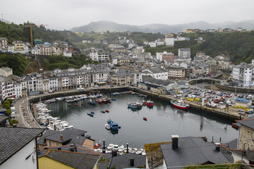 Fototapeta na wymiar Puerto pesquero Luarca (Asturias)