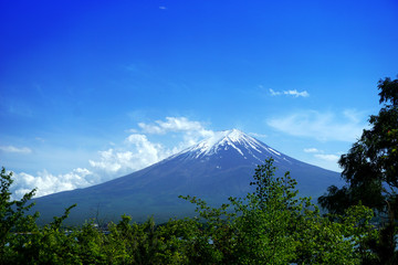Fototapeta premium Widok na wulkan Fuji w Japonii