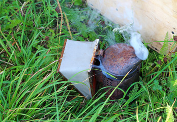 tool of the beekeeper to smoke the bees