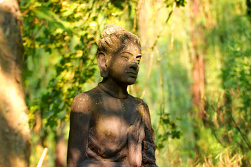 Fototapeta na wymiar Statue of the Japanese Buddha
