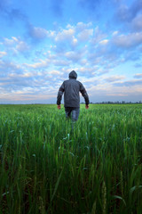 summer cloud landscape / photographer in search of a plot