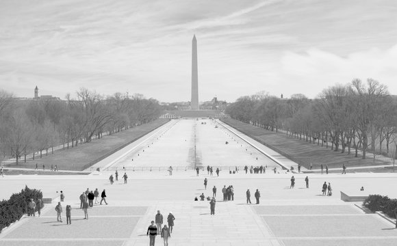 Lincoln Memorial Reflecting Pool Without Water