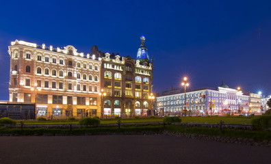 Fototapeta na wymiar Singer (Zinger) House on Nevsky prospect at night, Saint Petersburg, Russia