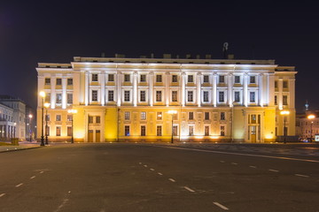 Fototapeta na wymiar A building on Palace square at night, Saint Petersburg, Russia