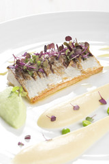 Fera du Léman aux petits légumes et espuma de fèves