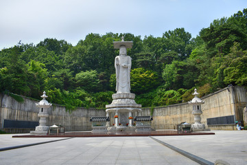 Fototapeta na wymiar Bongeunsa Temple in the Gangnam District of Seoul, South Korea.