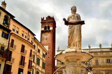 Fototapeta premium Walking in Verona