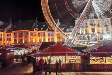 Marché de Noël sous la grande roue de Mulhouse