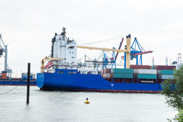 Naklejka premium Containerschiff
