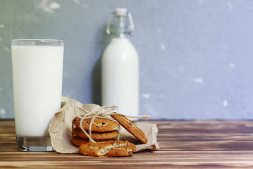 cookies with milk