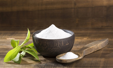 Natural sweetener in powder from stevia plant - Stevia rebaudiana