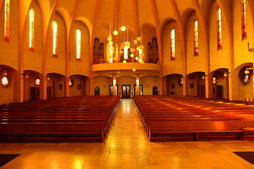 Innenansicht Heilig-Kreuz-Kirche Bludenz / Montafon 
