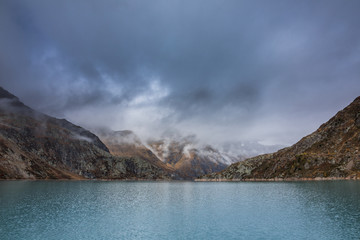 Naklejka premium Die wunderbare Bergwelt des Wallis im Herbst