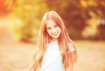 Naklejka premium Teenage girl smiling