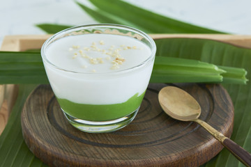 "Kanom Peak Poon Kati Sod" Thai Sweet.