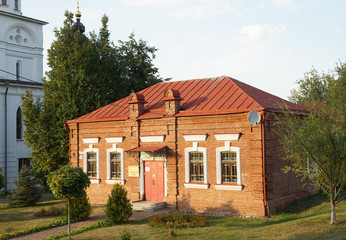 Obraz premium Traditional Russian brick house. in Dmitrov, Russia.