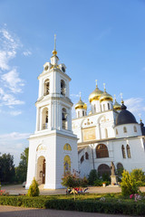 Fototapeta na wymiar Uspensky Cathedral in the museum reserve 