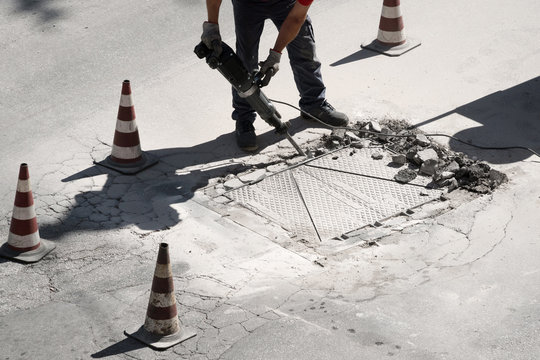 operaio al lavoro