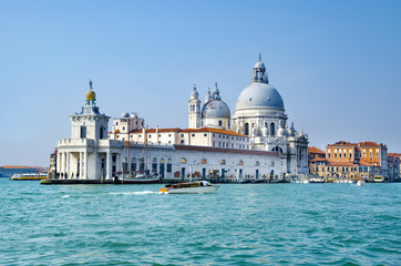 Fototapeta na wymiar Grand canal and Basilica Santa Maria della Salute, Venice, Italy