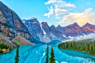 Sunrise Over the Valley of Ten Peaks at Moraine Lake in the Canadian Rockies - obrazy, fototapety, plakaty