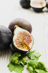 figs on the wooden table