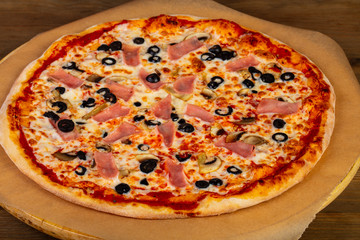 Pizza with ham and mushroom