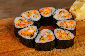 Roll with prawn and eel