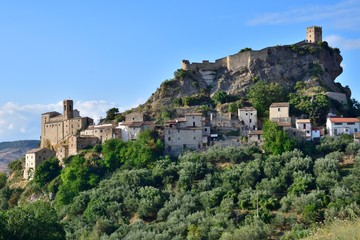 Fototapeta na wymiar Veduta di Roccascalegna - Chieti - Abruzzo - Italia