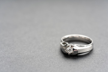 The jewels in the picture are so beautiful. This jewelry is so expensive and valuable that this is usually exchanged each other as a declarations of undying love.