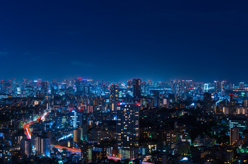 東京夜景・都心のマンション群