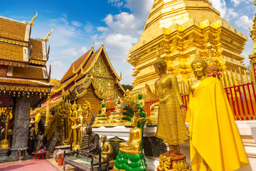 Fototapeta premium \Wat Phra That Doi Suthep in Chiang Mai