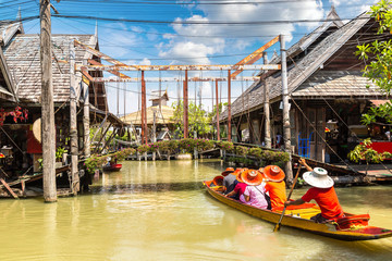 Naklejka premium Floating Market in Pattaya