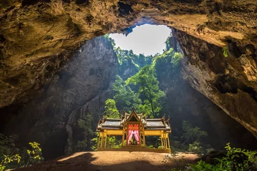 Zelfklevend Fotobehang Royal pavilion in Phraya Nakorn cave © Sergii Figurnyi