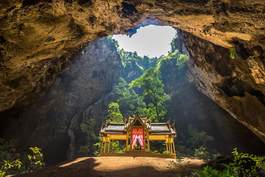 Royal pavilion in Phraya Nakorn cave