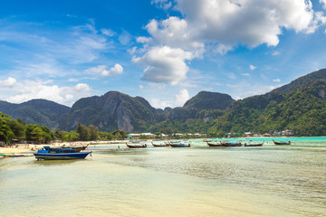 Fototapeta na wymiar Phi Phi Don island, Thailand