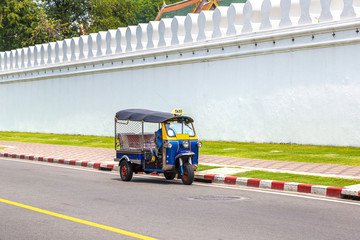 Obraz premium Traditional taxi tuk-tuk in Bangkok