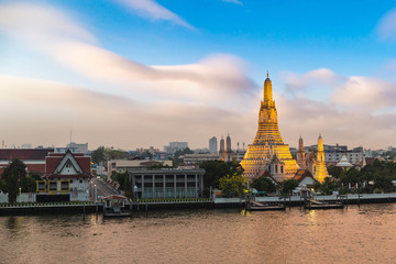 Naklejka premium Wat Arun Temple in Bangkok