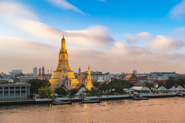 Naklejka premium Wat Arun Temple in Bangkok
