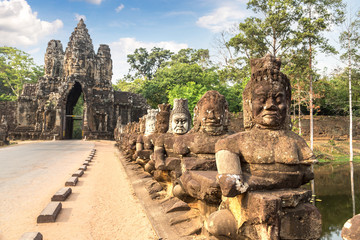Sculptures in the Gate of Angkor Wat