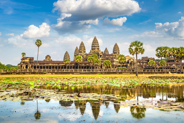 Fototapeta premium Angkor Wat temple in Cambodia