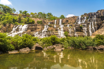 Fototapeta na wymiar Pongour Waterfall, Vietnam