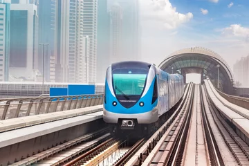 Wandcirkels aluminium Dubai metro railway © Sergii Figurnyi
