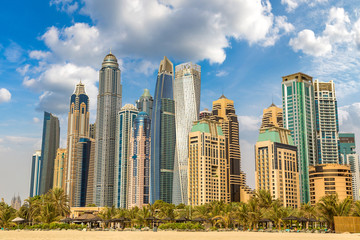 Obraz premium Dubai Marina in a summer day