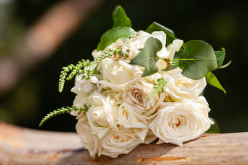 Wedding Bouquet on a Structured Tree