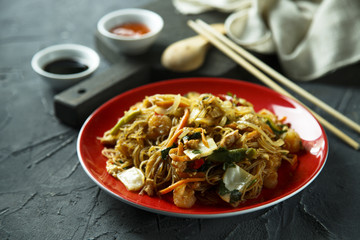 Asian noodles with shrimps