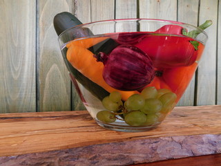 boel, water, food, organic, carrot, onion, cucumber, grapes, tomato