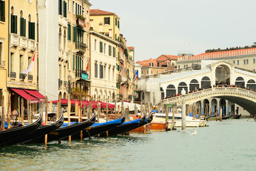 Fototapeta na wymiar Venedig Rialtobrücke