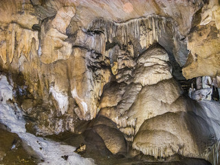 CRYSTAL CAVE SEQUOIA