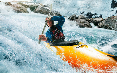 Whitewater kayaking, extreme kayaking